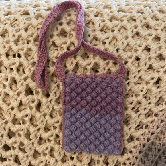 HANDMADE crocheted mini bag - Picture 5 of 5